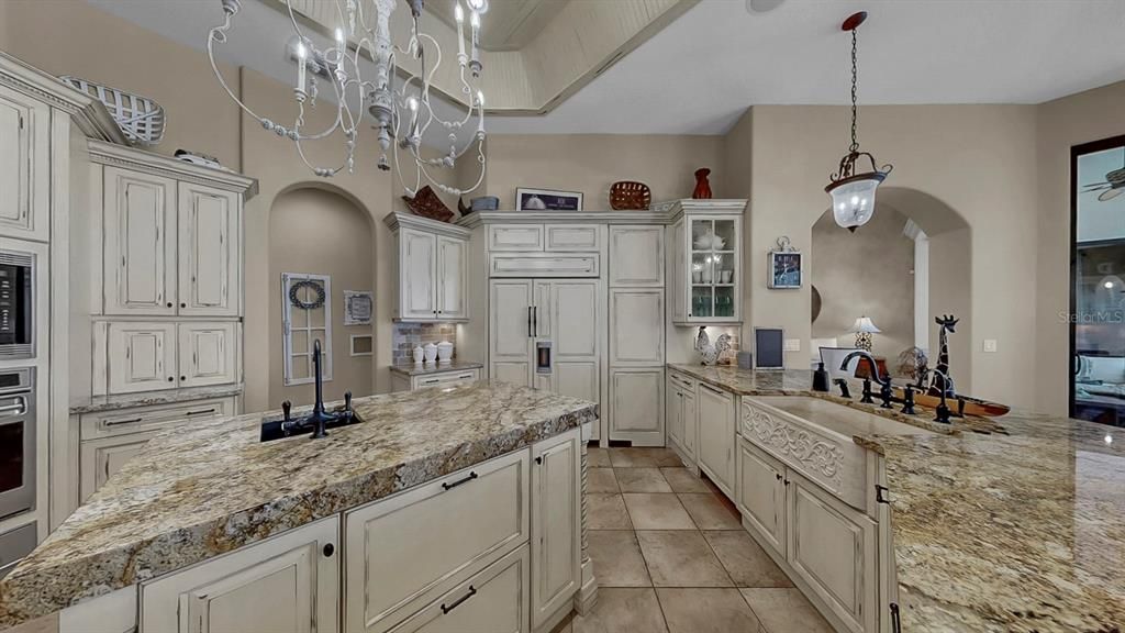 Active With Contract: $2,395,000 (5 beds, 6 baths, 5086 Square Feet)