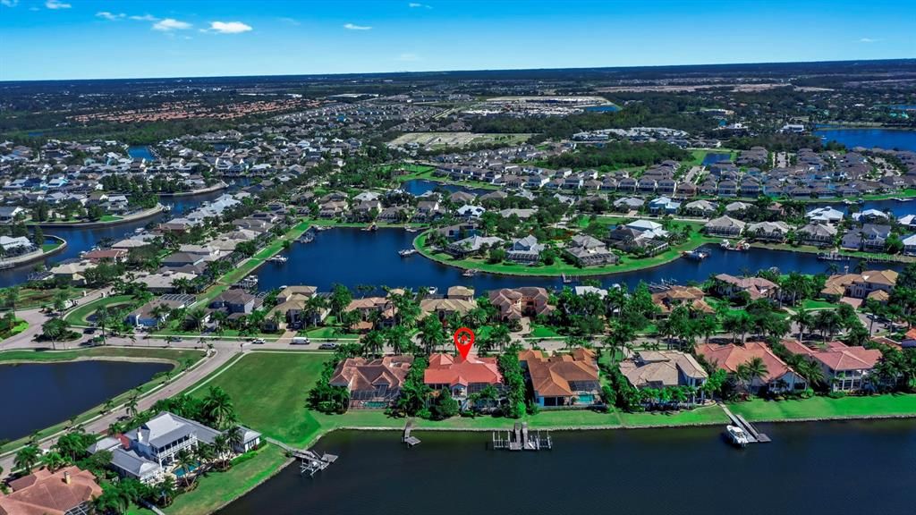 Active With Contract: $2,395,000 (5 beds, 6 baths, 5086 Square Feet)