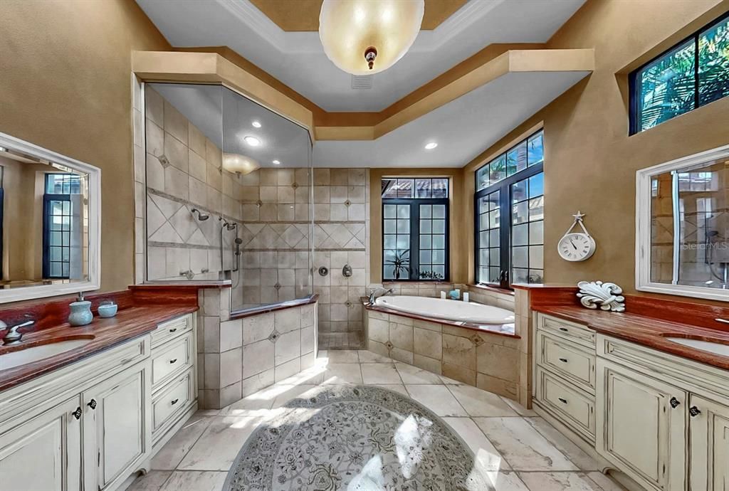 Active With Contract: $2,395,000 (5 beds, 6 baths, 5086 Square Feet)