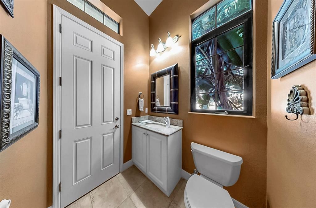 Active With Contract: $2,395,000 (5 beds, 6 baths, 5086 Square Feet)