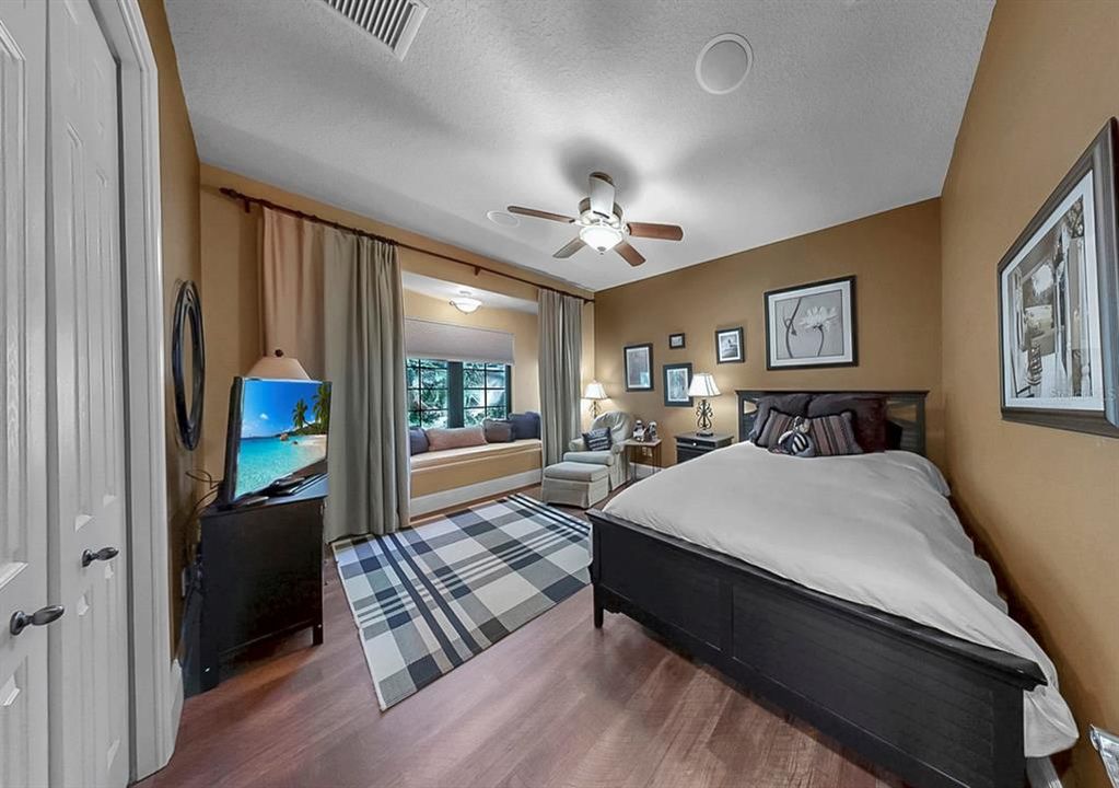 Active With Contract: $2,395,000 (5 beds, 6 baths, 5086 Square Feet)