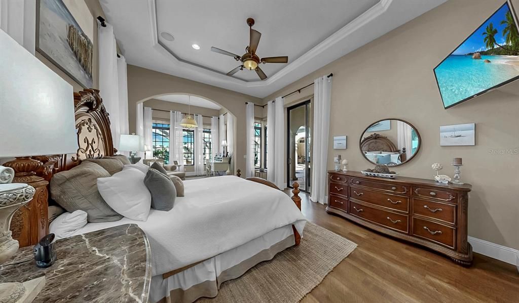 Active With Contract: $2,395,000 (5 beds, 6 baths, 5086 Square Feet)