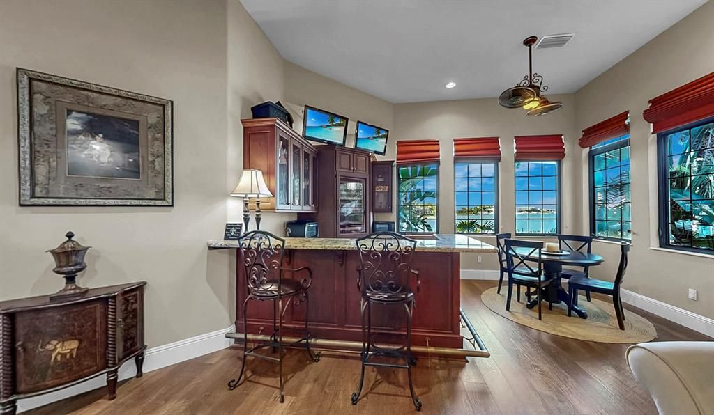 Active With Contract: $2,395,000 (5 beds, 6 baths, 5086 Square Feet)