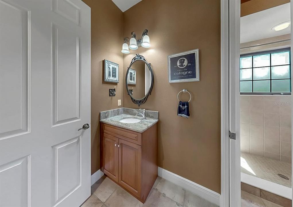 Active With Contract: $2,395,000 (5 beds, 6 baths, 5086 Square Feet)