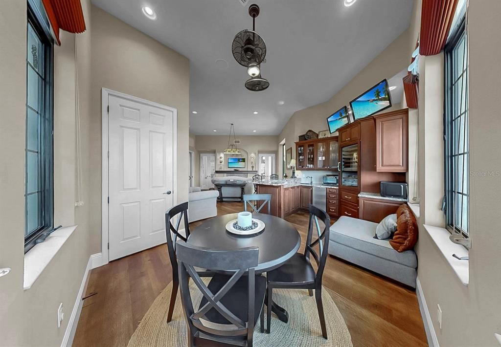 Active With Contract: $2,395,000 (5 beds, 6 baths, 5086 Square Feet)