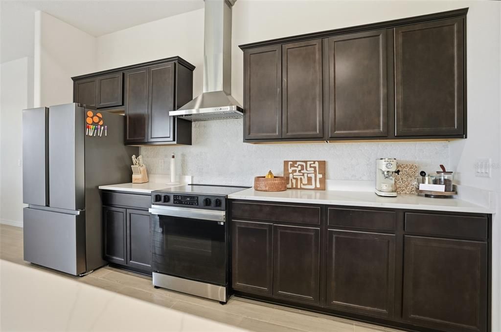 For Sale: $674,900 (4 beds, 3 baths, 2252 Square Feet)