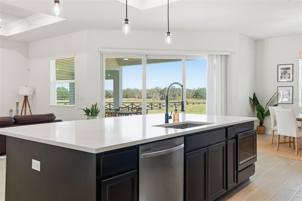 For Sale: $674,900 (4 beds, 3 baths, 2252 Square Feet)