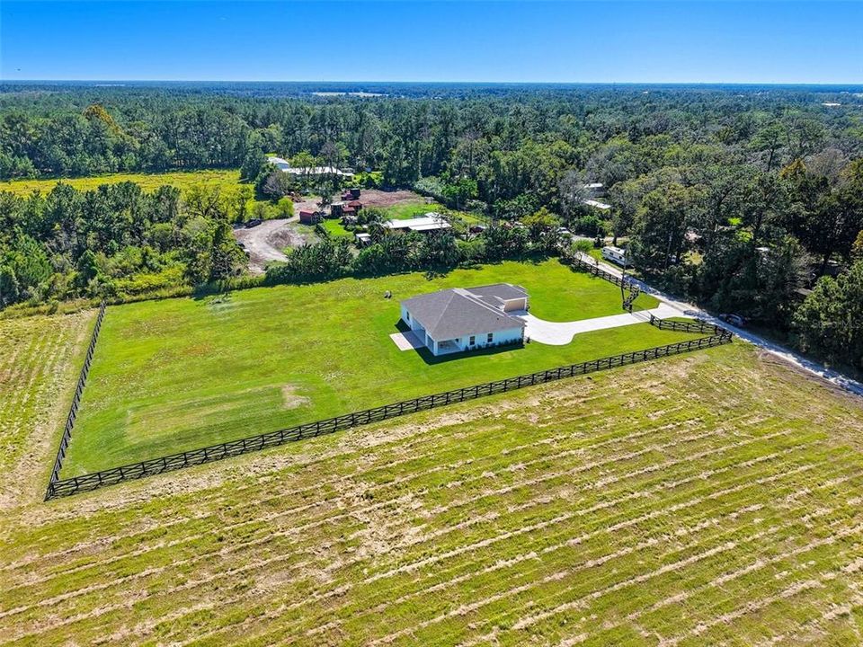 For Sale: $674,900 (4 beds, 3 baths, 2252 Square Feet)