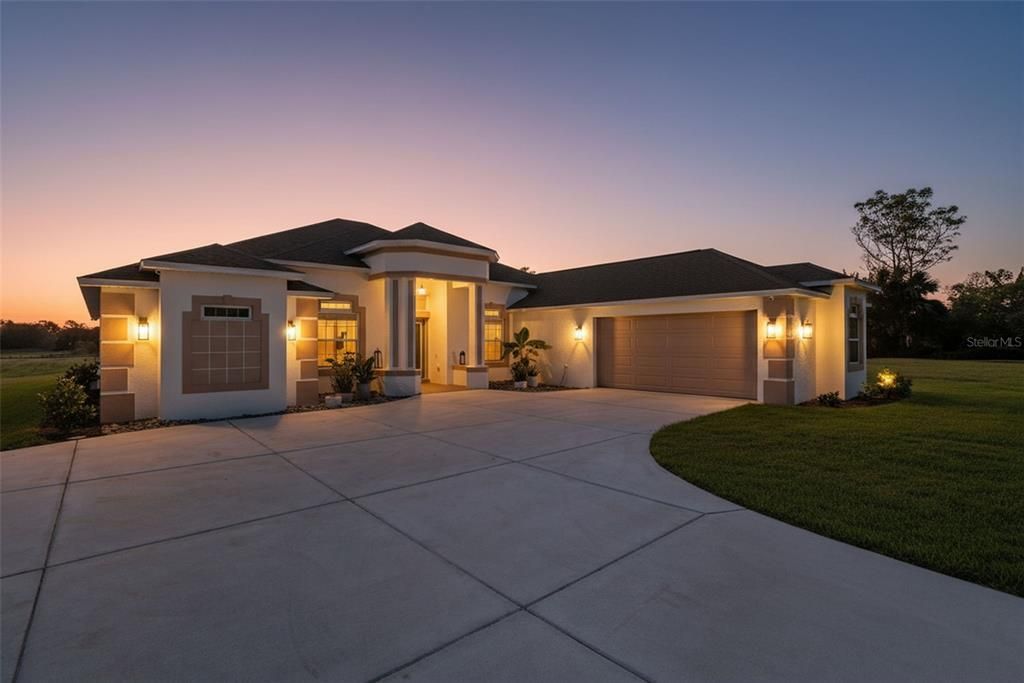 For Sale: $674,900 (4 beds, 3 baths, 2252 Square Feet)