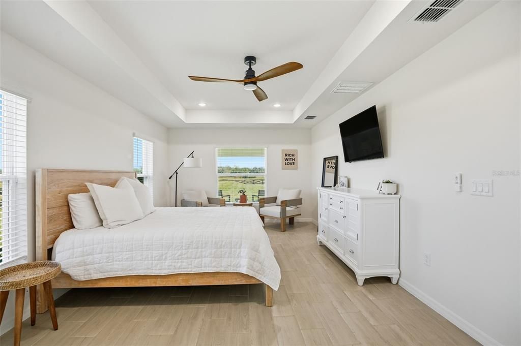 For Sale: $674,900 (4 beds, 3 baths, 2252 Square Feet)