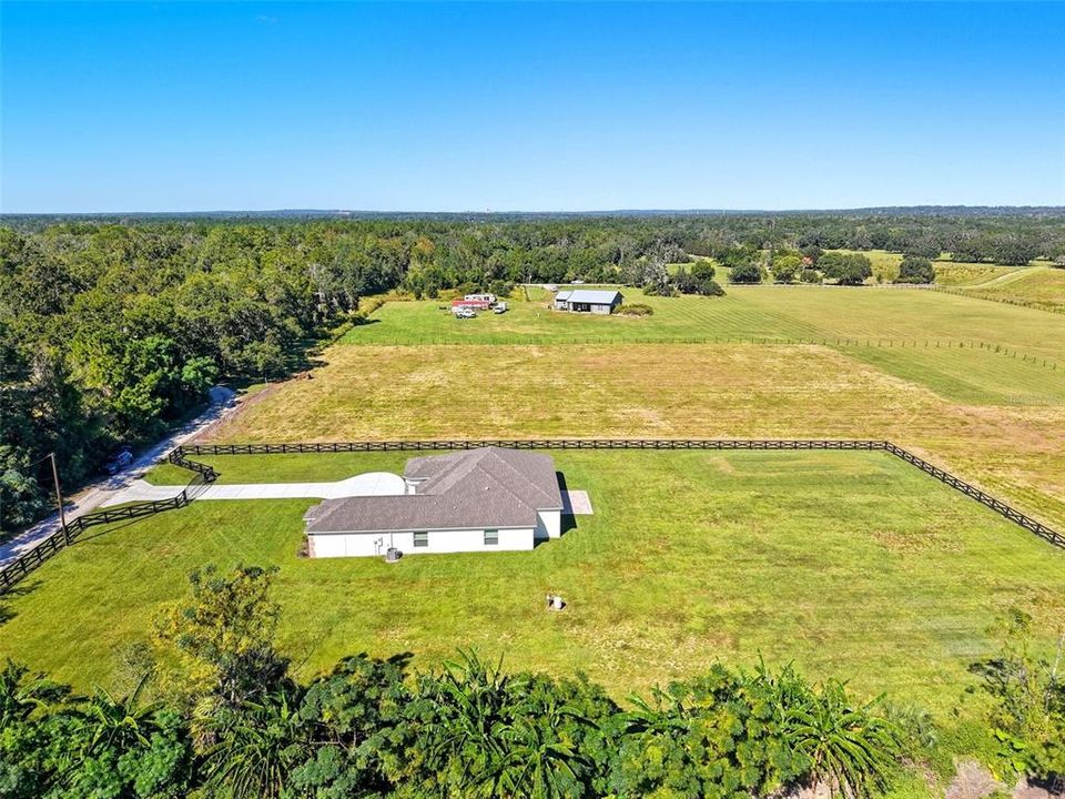 For Sale: $674,900 (4 beds, 3 baths, 2252 Square Feet)