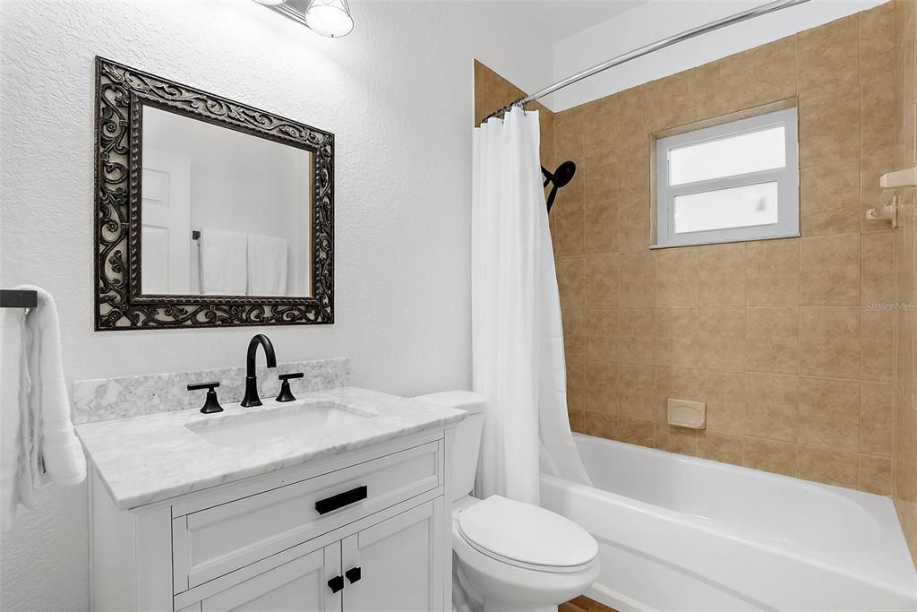 Active With Contract: $295,000 (3 beds, 2 baths, 1608 Square Feet)