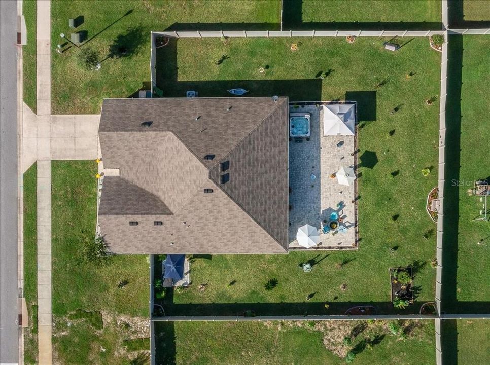 Active With Contract: $385,000 (4 beds, 2 baths, 2319 Square Feet)