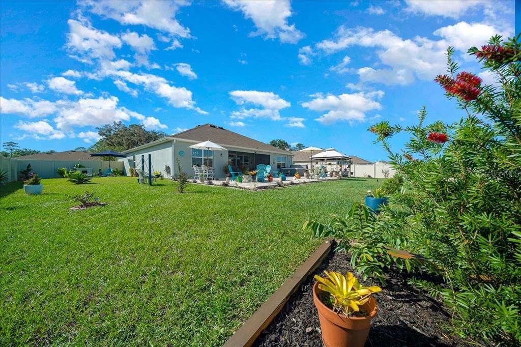 Active With Contract: $385,000 (4 beds, 2 baths, 2319 Square Feet)