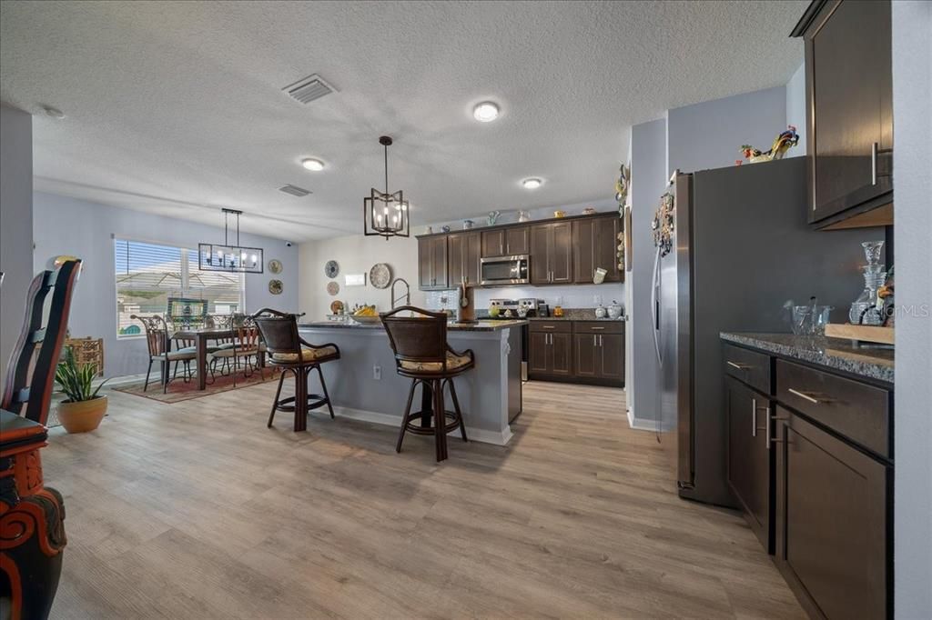 Active With Contract: $385,000 (4 beds, 2 baths, 2319 Square Feet)