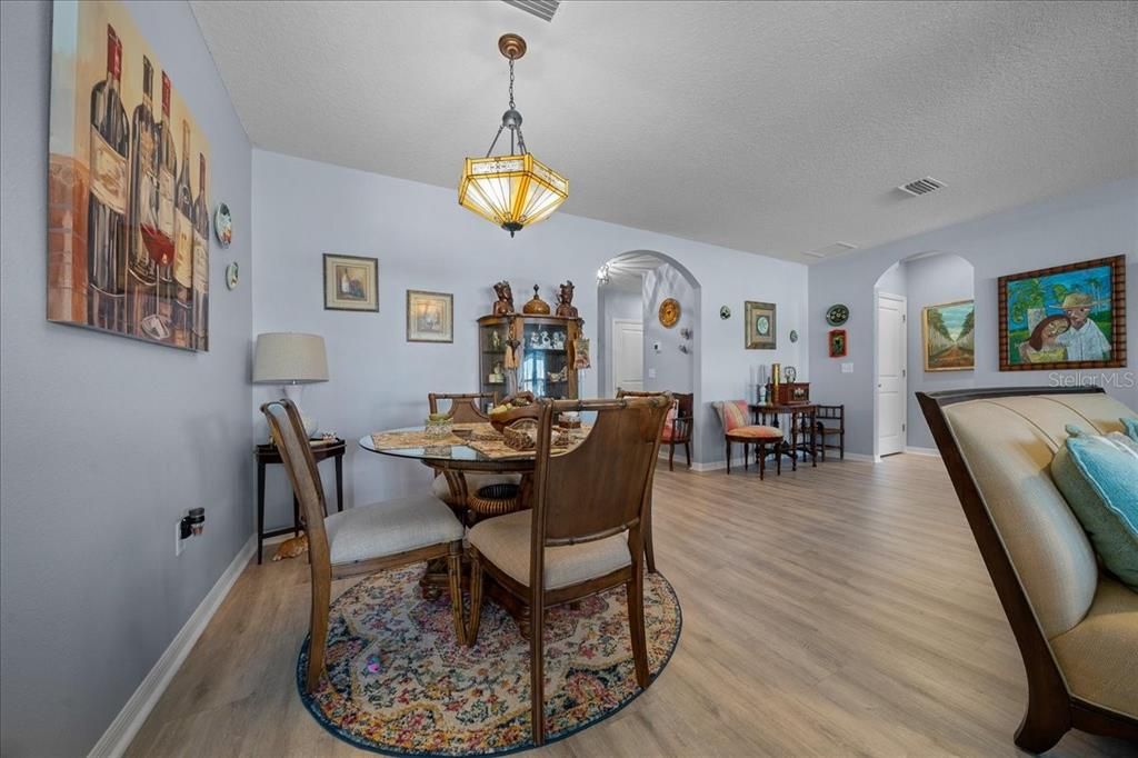 Active With Contract: $385,000 (4 beds, 2 baths, 2319 Square Feet)