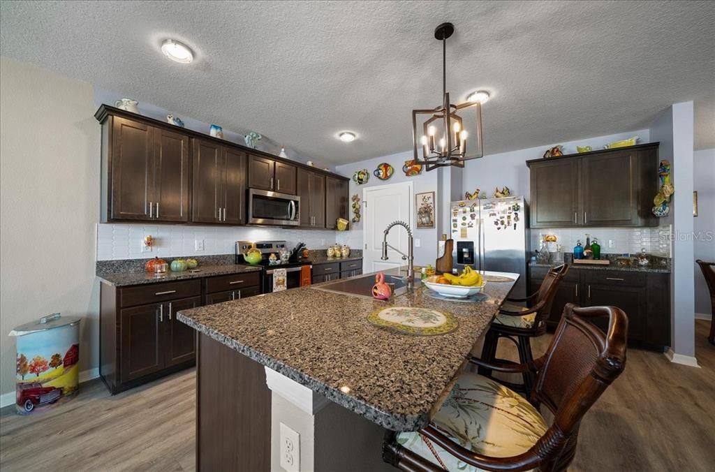 Active With Contract: $385,000 (4 beds, 2 baths, 2319 Square Feet)