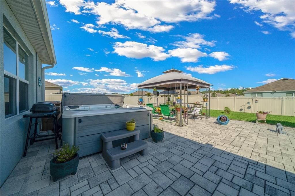 Active With Contract: $385,000 (4 beds, 2 baths, 2319 Square Feet)