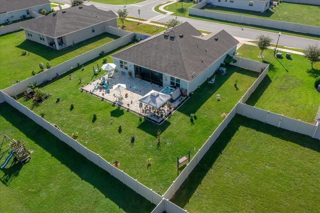 Active With Contract: $385,000 (4 beds, 2 baths, 2319 Square Feet)