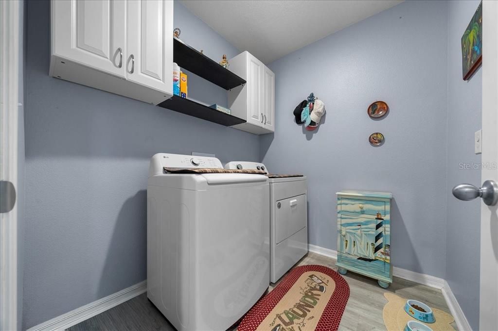 Active With Contract: $385,000 (4 beds, 2 baths, 2319 Square Feet)