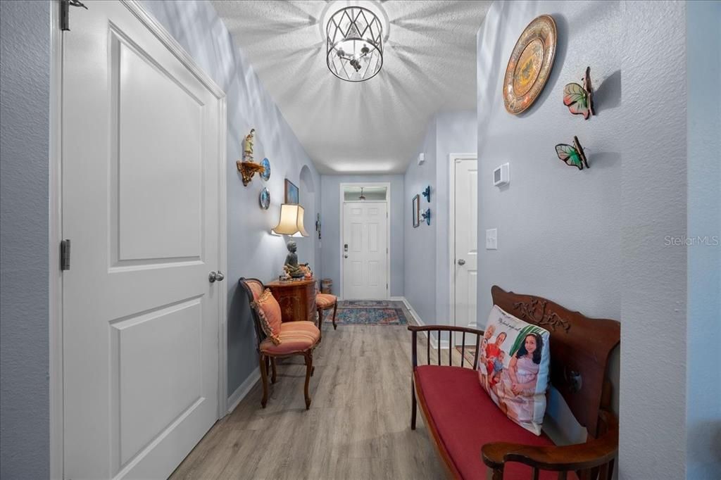 Active With Contract: $385,000 (4 beds, 2 baths, 2319 Square Feet)