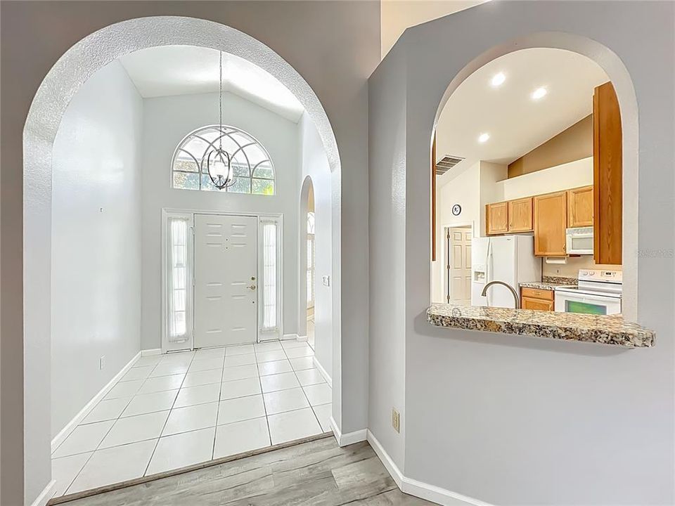 En Venta: $429,900 (3 camas, 2 baños, 2116 Pies cuadrados)