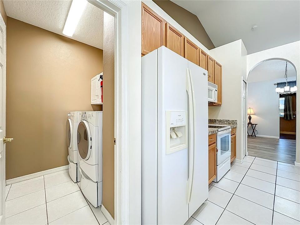 En Venta: $429,900 (3 camas, 2 baños, 2116 Pies cuadrados)