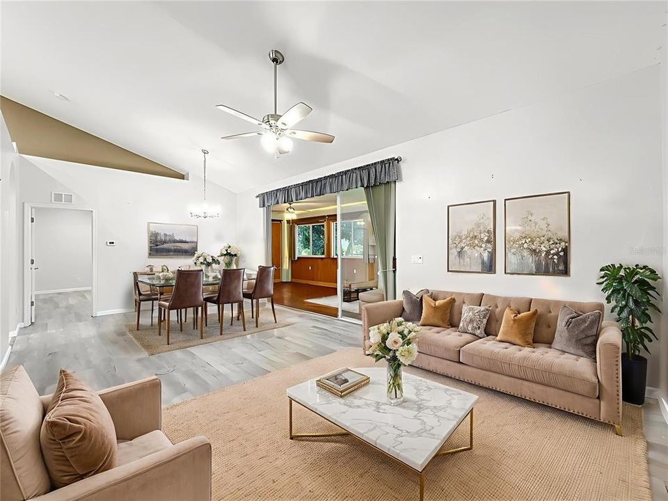 En Venta: $429,900 (3 camas, 2 baños, 2116 Pies cuadrados)