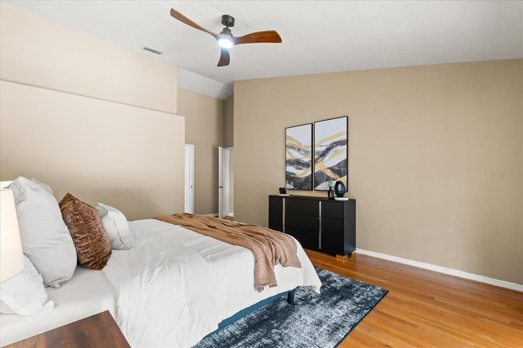 Active With Contract: $580,000 (4 beds, 3 baths, 2367 Square Feet)