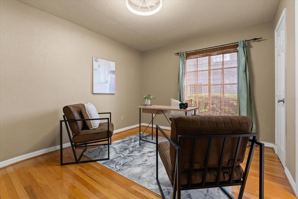 Active With Contract: $580,000 (4 beds, 3 baths, 2367 Square Feet)