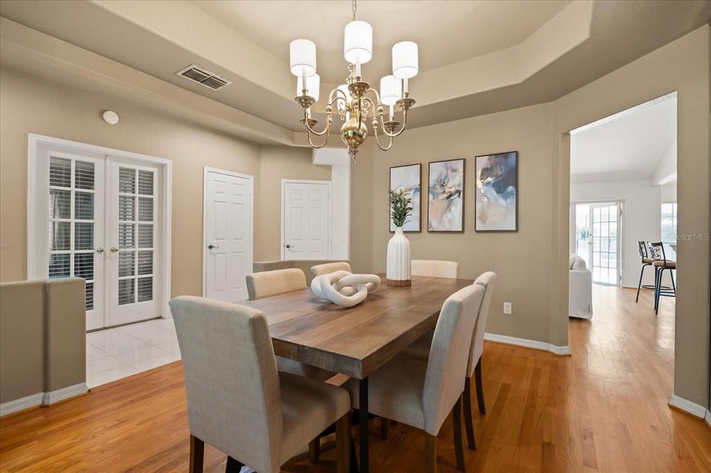 Active With Contract: $580,000 (4 beds, 3 baths, 2367 Square Feet)