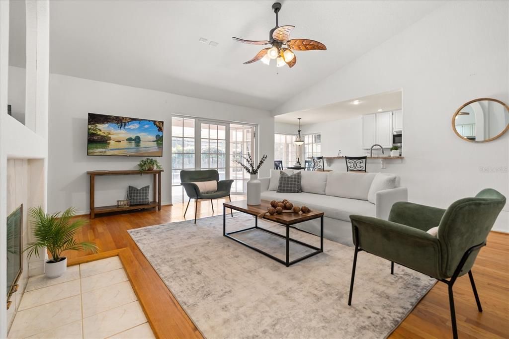 Active With Contract: $580,000 (4 beds, 3 baths, 2367 Square Feet)
