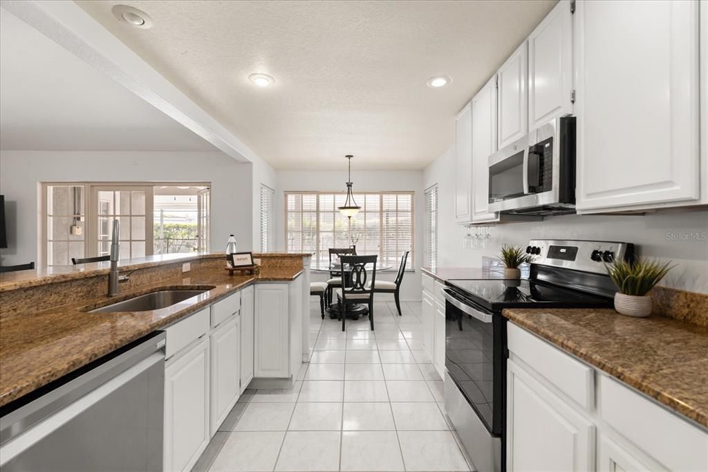 Active With Contract: $580,000 (4 beds, 3 baths, 2367 Square Feet)