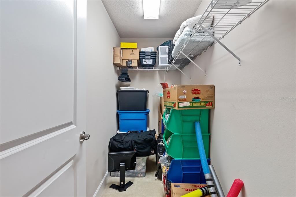 待售: $369,900 (3 贝兹, 3 浴室, 2081 平方英尺)