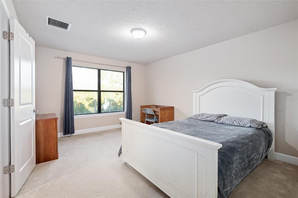 待售: $369,900 (3 贝兹, 3 浴室, 2081 平方英尺)