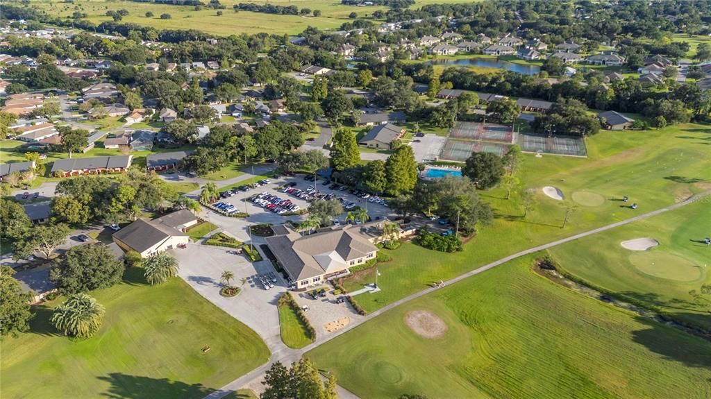 En Venta: $425,000 (4 camas, 2 baños, 2465 Pies cuadrados)