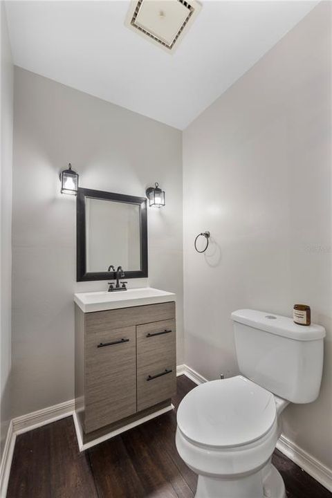 En Venta: $425,000 (4 camas, 2 baños, 2465 Pies cuadrados)