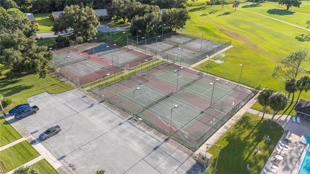 En Venta: $425,000 (4 camas, 2 baños, 2465 Pies cuadrados)