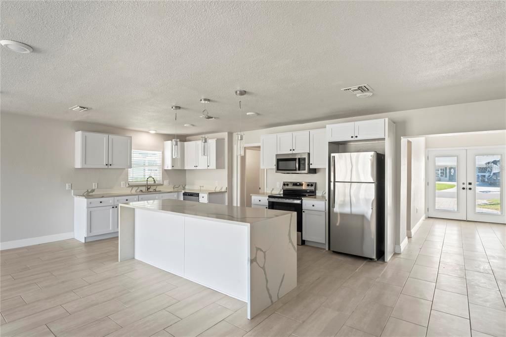 待售: $1,068,100 (3 贝兹, 2 浴室, 2091 平方英尺)