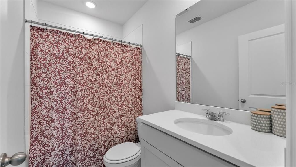 For Sale: $310,000 (4 beds, 2 baths, 1607 Square Feet)