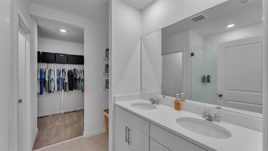 For Sale: $310,000 (4 beds, 2 baths, 1607 Square Feet)