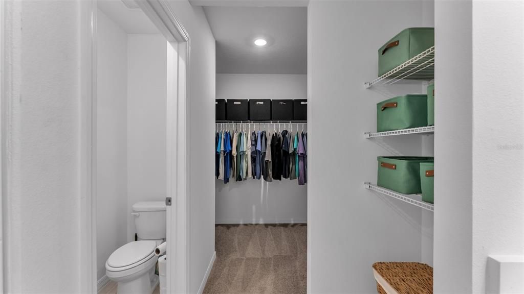 For Sale: $310,000 (4 beds, 2 baths, 1607 Square Feet)