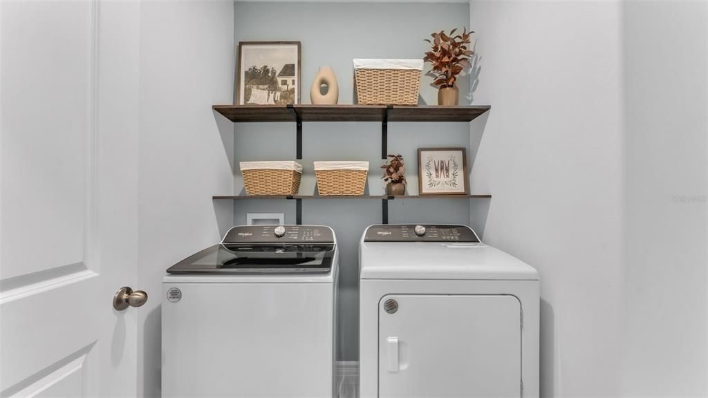 For Sale: $310,000 (4 beds, 2 baths, 1607 Square Feet)