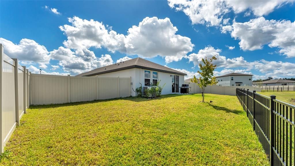 For Sale: $310,000 (4 beds, 2 baths, 1607 Square Feet)