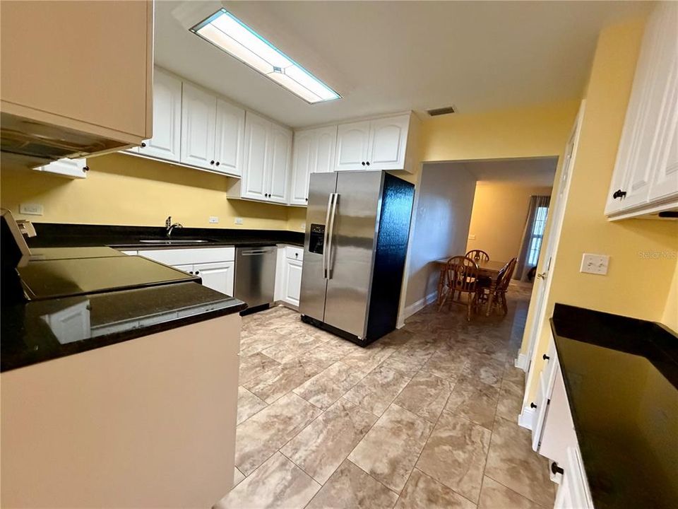 En Renta: $3,150 (3 camas, 3 baños, 1943 Pies cuadrados)