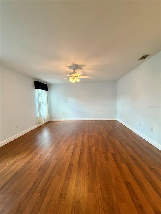 En Renta: $3,150 (3 camas, 3 baños, 1943 Pies cuadrados)