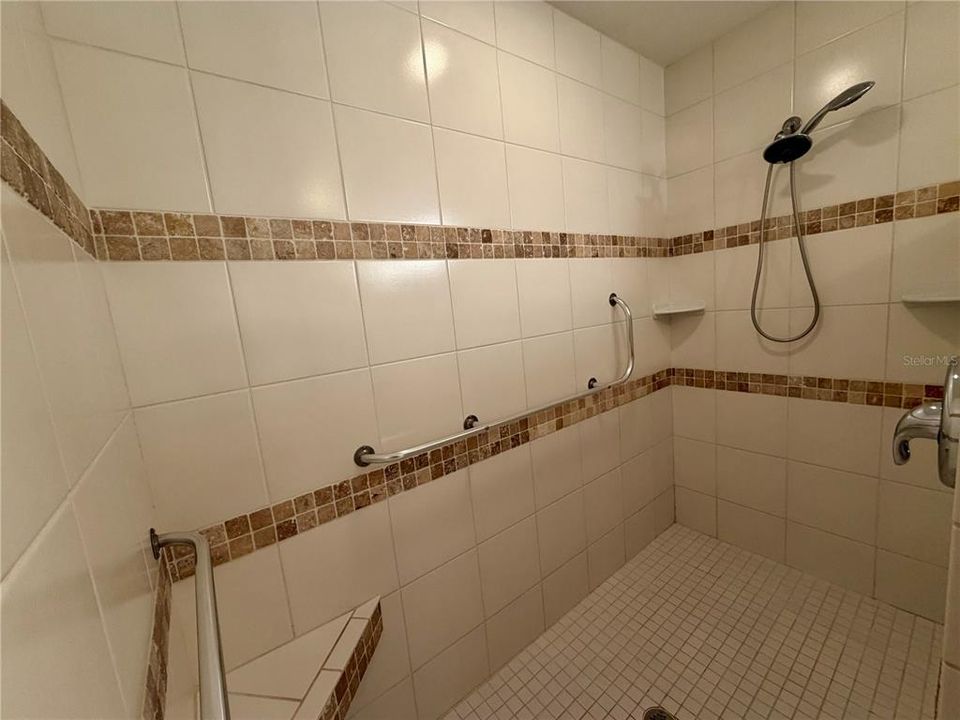 En Renta: $3,150 (3 camas, 3 baños, 1943 Pies cuadrados)