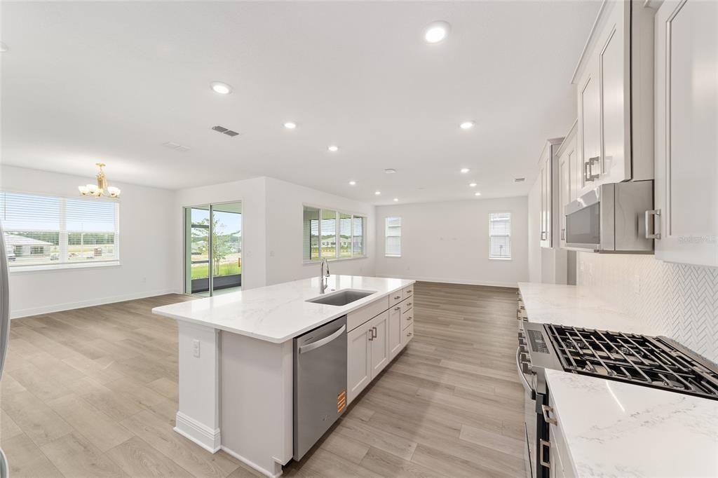 Active With Contract: $377,000 (2 beds, 2 baths, 2142 Square Feet)