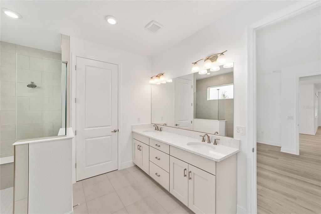 Active With Contract: $377,000 (2 beds, 2 baths, 2142 Square Feet)