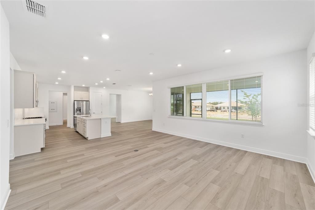 Active With Contract: $377,000 (2 beds, 2 baths, 2142 Square Feet)